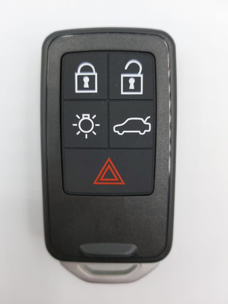 Volvo 5 Butonlu Yedek Anahtar Ve Kumanda